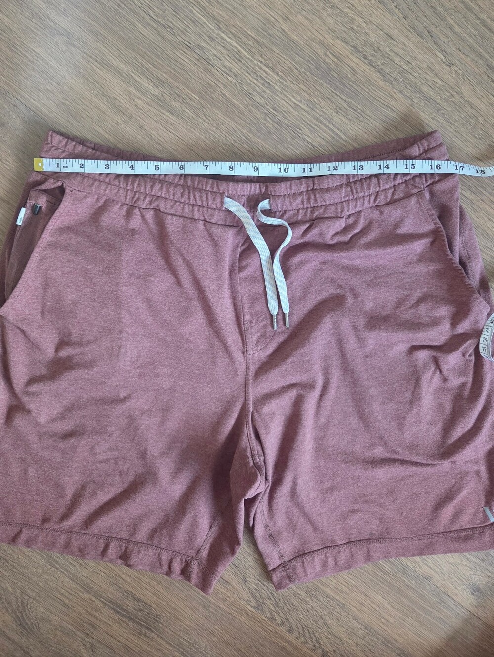 Vuori Men's Ponto Performance Short 7" Sable Heather Color * - Picture 5 of 10
